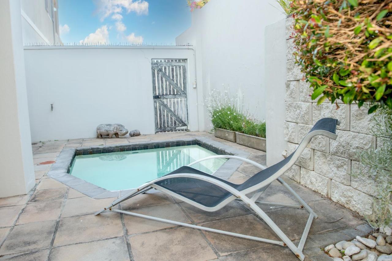 Camps Bay Guest Suite With Private Pool 开普敦 外观 照片
