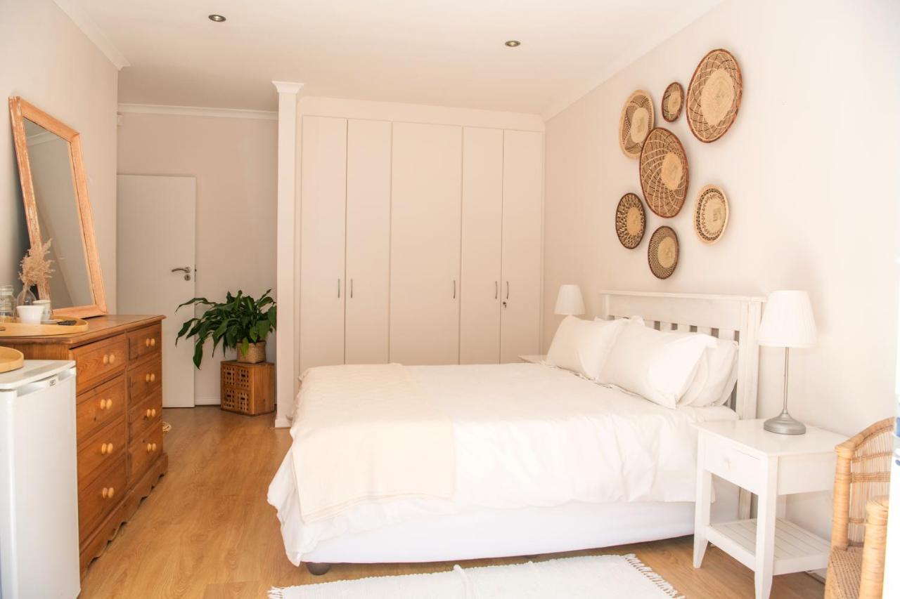 Camps Bay Guest Suite With Private Pool 开普敦 外观 照片
